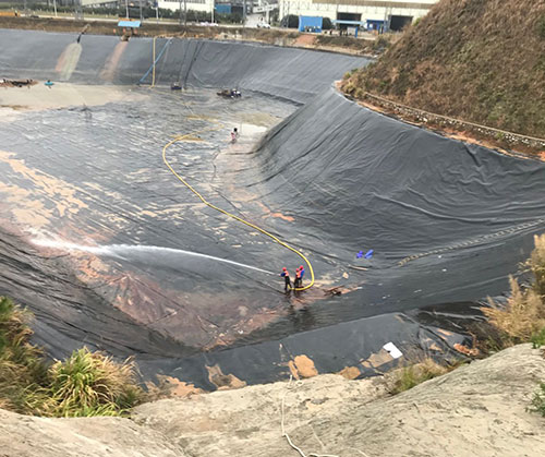 珙县废水池清理
